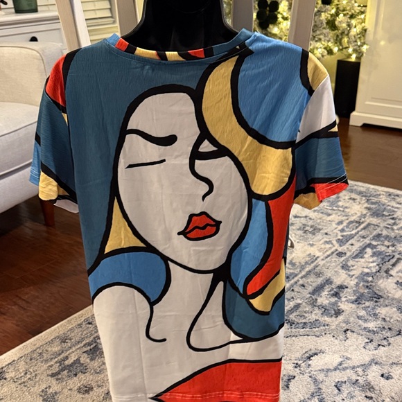 SHEIN Colorful Abstract Face Print Tee - Picture 4 of 6